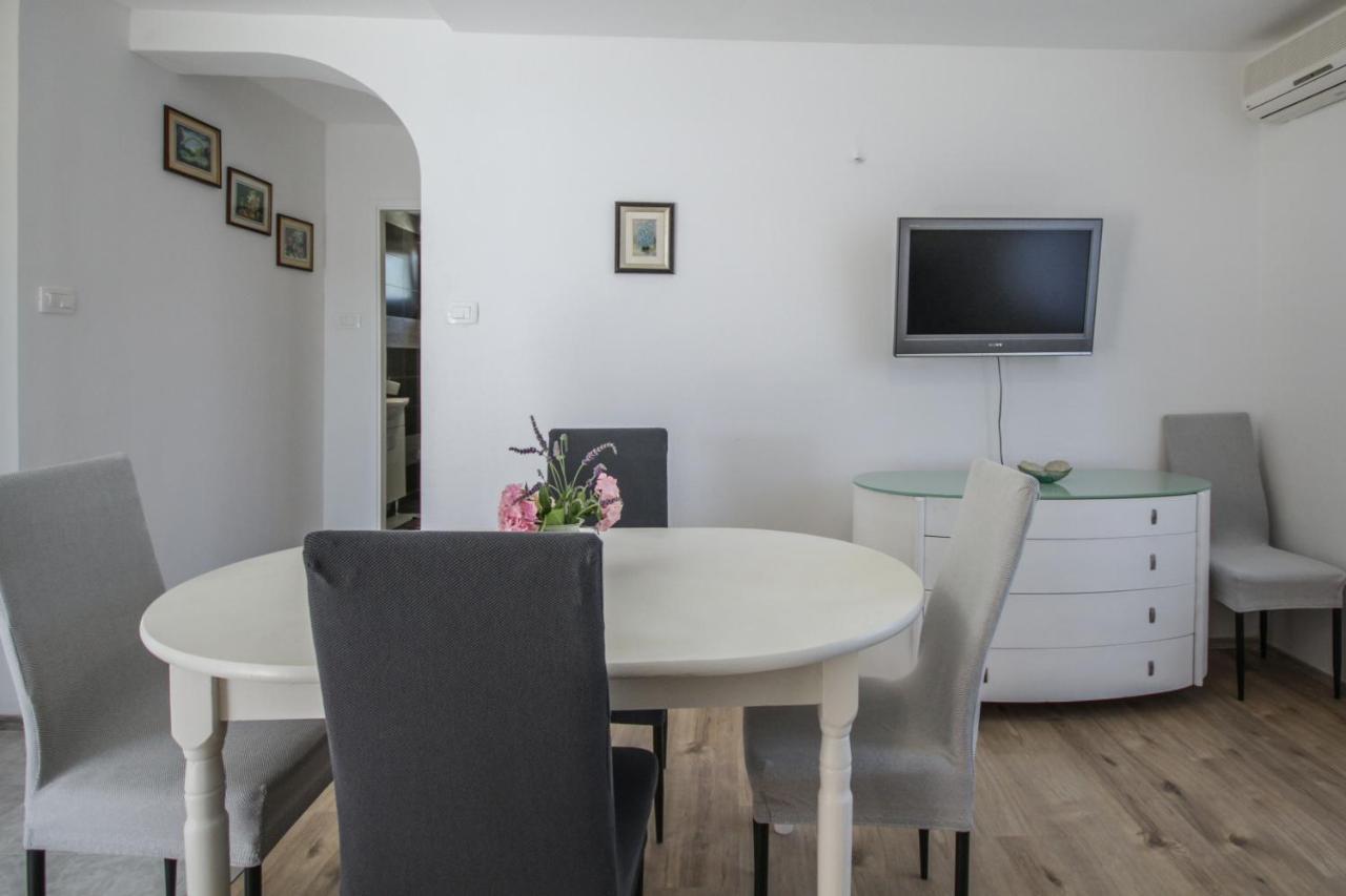 Apartment Tosca With Parking Rovinj Exterior foto